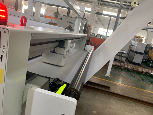 EPE共挤三层胶膜生产线 EPE共挤三层胶膜生产线