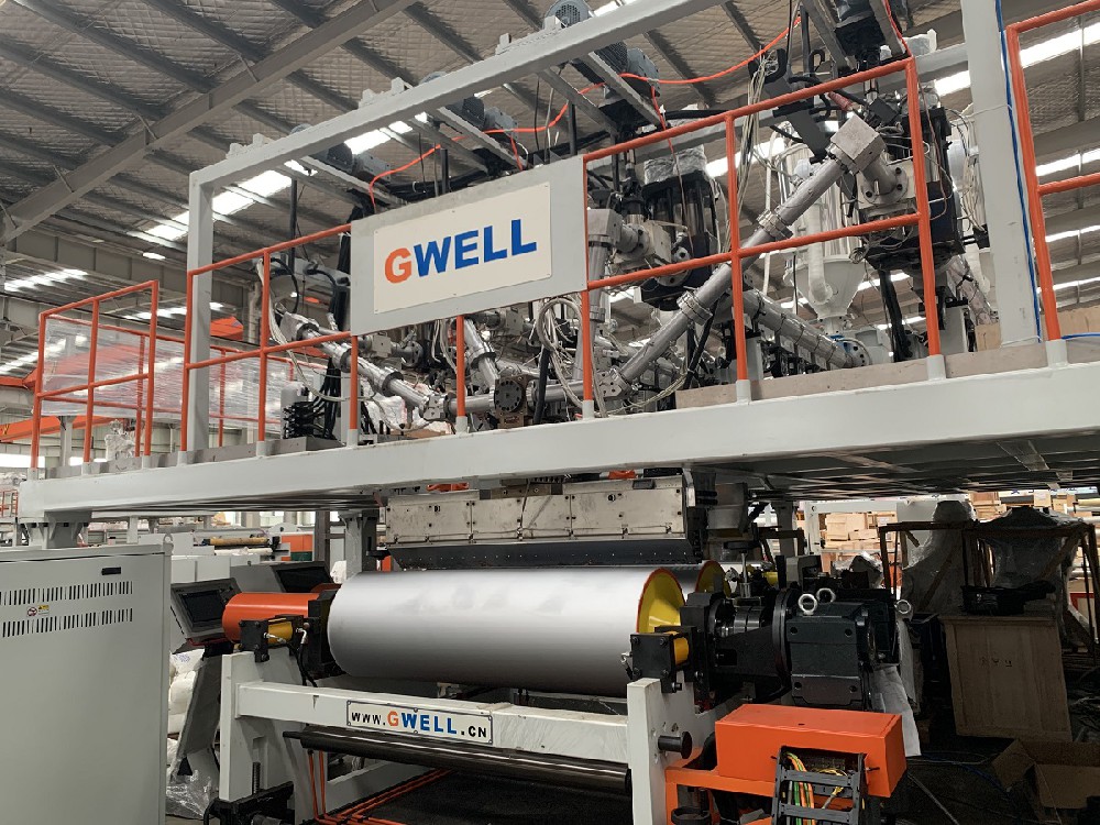 锥形双螺杆挤出机简介 锥形双螺杆挤出机简介