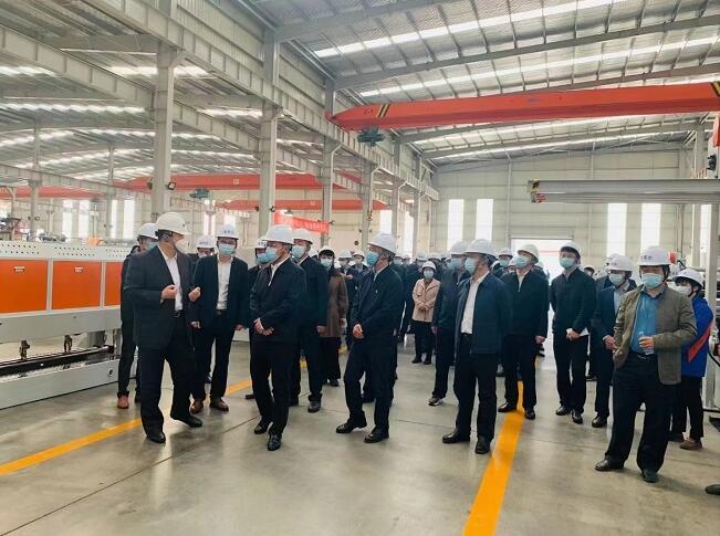 盐城市委,市政府来我们南通公司观摩指导 盐城市委,市政府来我们南通公司观摩指导